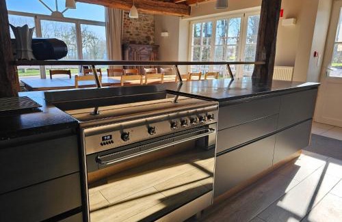 Pepinster House | Holiday Home in Wallonie with Terrace, cleaning included