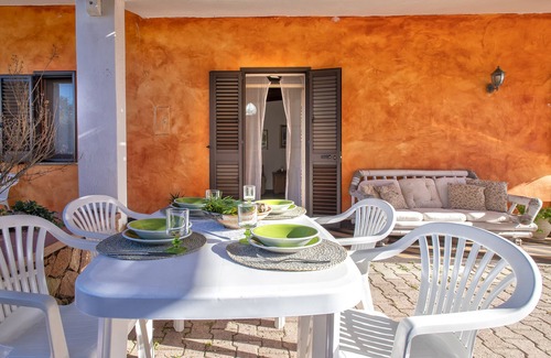 Viddalba House | Holiday Home 'Irene' with Mountain View, Private Terrace and Air Conditioning