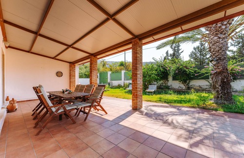Terra Mala Villa | Holiday Home 'Daniela' with Private Terrace, Wi-Fi and Air Conditioning