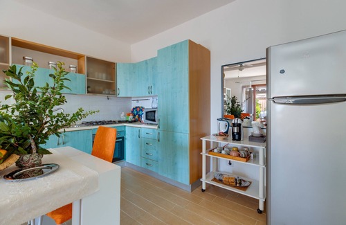 Torre dei Corsari House | Holiday Home "Casa Donatella Torre dei Corsari" with Sea View and Wi-Fi