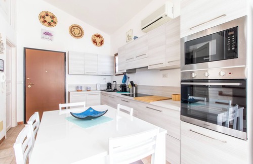 San Pietro a Mare House | Holiday Home Carlotta by the Beach with Garden & Wi-Fi