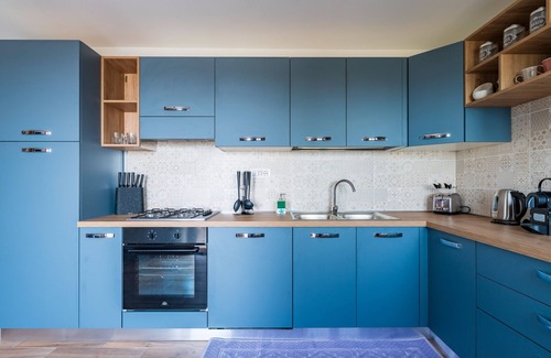 Jerzu House | Holiday Home 'Jerzu S’essia De Su Santu 1' with Sea View, Wi-Fi and Air Conditioning