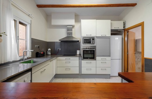 Camarles House | Holiday Home "Josep" with Private Terrace & Wi-Fi