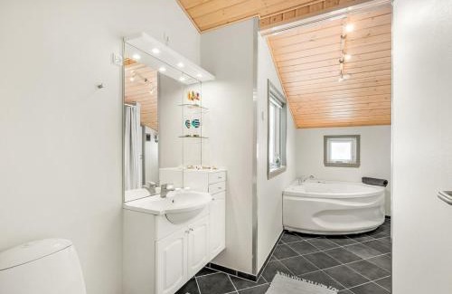 Remmer Strand House | Holiday Home Kai - 500m to the inlet by Interhome