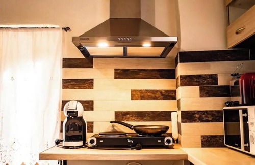 Kouroutai House | Holiday Home 'Kalykas' with Mountain View, Wi-Fi and Air Conditioning