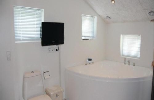 Brovst House | Holiday Home Kronvildtvej Xi