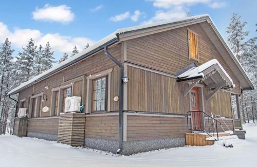 Akaslompolo House | Holiday Home Kurunkynsi ii by Interhome