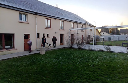 Maubert-Fontaine House | Holiday Home 'Le Repos Du Lièvre' with Private Terrace, Private Garden and Wi-Fi