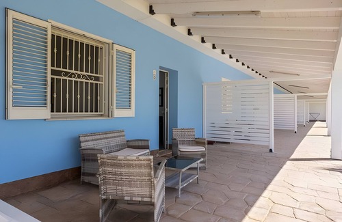 Mazara del Vallo Apartment | Holiday Home 'La Perla Di Mare - Gemma' with Shared Pool, Wi-Fi and Air Conditioning