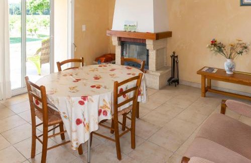 Grillon House | Holiday Home La Cardeline by Interhome
