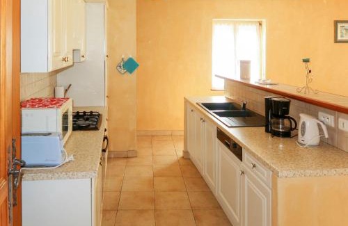 Grillon House | Holiday Home La Cardeline by Interhome