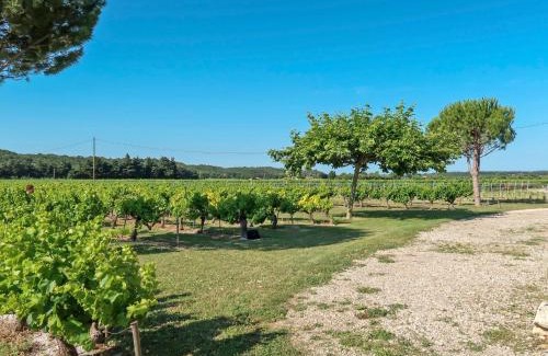 Grillon House | Holiday Home La Cardeline by Interhome