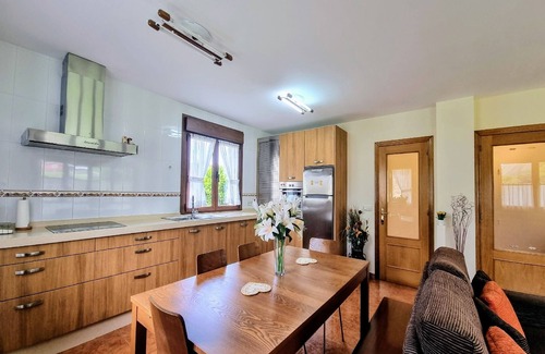 Ardisana House | Holiday Home La Llosa de Ardisana