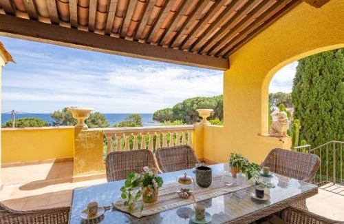 Les Issambres House | Holiday Home La Scarlett 2 by Interhome