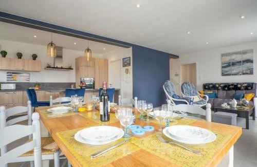 Cleder House | Holiday Home Les Agapanthes by Interhome