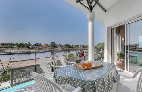 Mimizan-Plage House | Holiday Home Les Pinasses by Interhome