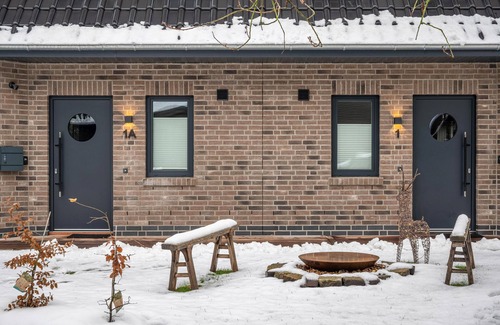 Lilienthal House | Holiday Home 'Liese Haus' with Private Terrace, Wi-Fi and Air Conditioning