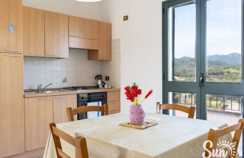 Limpiddu House | Holiday Home 'Limpiddu 6' with Mountain View, Shared Garden and Balcony