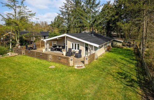 Hals House | Holiday Home Livni - from the sea by Interhome