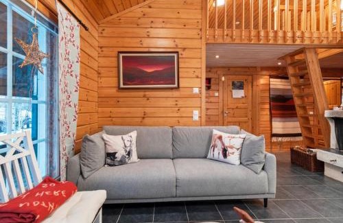 Yllasjarvi House | Holiday Home Lomaylläs maja- palovaarankaarre 6 a by Interhome