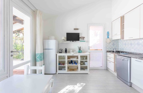 Sant'Elmo House | Holiday Home 'Love Sant'elmo' with Sea View, Wi-Fi and Air Conditioning