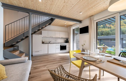 Beuron Apartment | Holiday home 'Lupus 5' with mountain views, private terrace and WLANn
