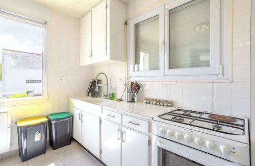 Saint-Guenole House | Holiday Home 'Maison Proche Du Port Plage Et Surf' with Private Terrace, Private Garden and Wi-Fi