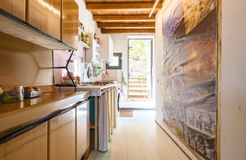 Ulassai House | Holiday Home 'Marilù' with Sea View, Private Terrace and Wi-Fi