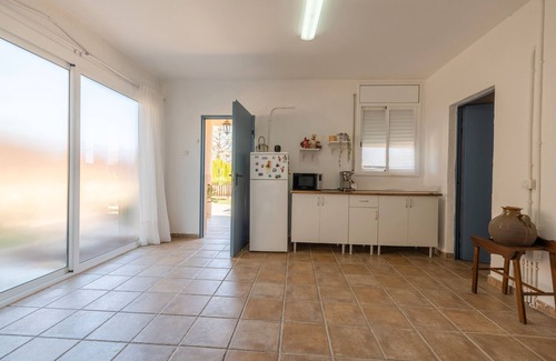 Cunit House | Holiday Home 'Marti' with Sea View, Wi-Fi and Air Conditioning