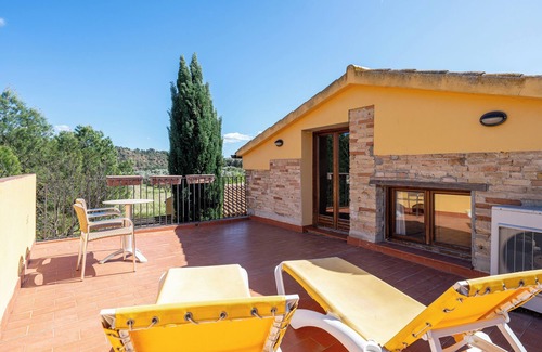 Flix House | Holiday Home 'Mas De Sisco' with Mountain View, Wi-Fi and Air Conditioning