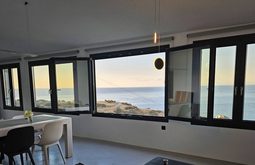 Myrtos House | Holiday Home 'Metochi Olokalon' with Shared Terrace, Wi-Fi and Air Conditioning