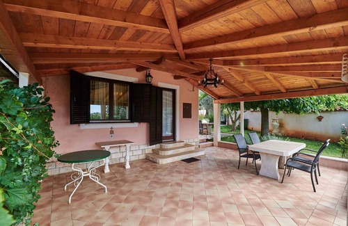 Valica House | Holiday home modernly equipped for groups, families and friends