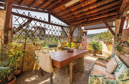 Villaputzu House | Holiday Home 'Monolocale Il Girasole' close to City Centre with Garden & A/C