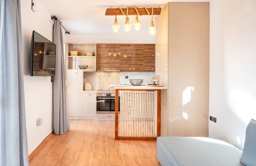Vissa House | Holiday Home 'Mont' Rock Villas 3' with Sea View, Wi-Fi and Air Conditioning