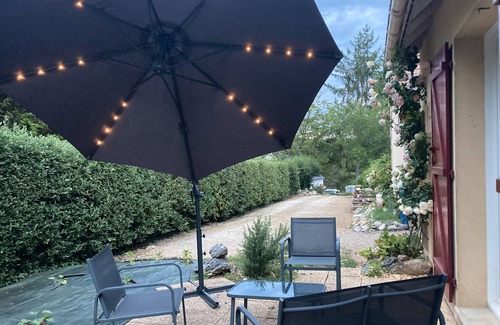 Gignac House | Holiday Home 'Montagnac' with Private Terrace, Private Garden and Wi-Fi