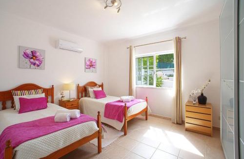 Cerro Grande House | Holiday Home Monte Novo by Interhome