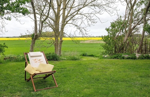 Nordstrand House | Holiday Home 'Moseler Pynackerhof' with Private Terrace and Private Garden