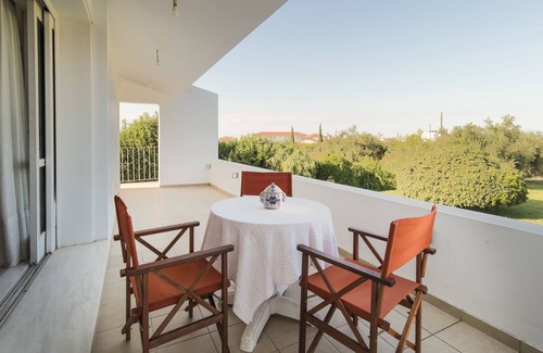 Vrahati Cottage | Holiday home next to orange tree orchard, 185 sq.m with pool