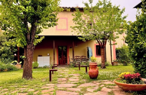 Barberino Val d'Elsa House | Holiday Home 'Nido Dei Sogni' with Private Garden, Wi-Fi and Air Conditioning