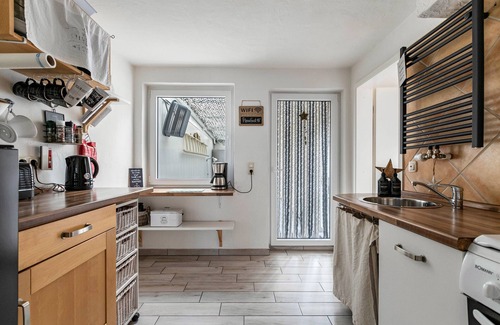 Heide House | Holiday Home 'Nilsson' with Private Terrace, Private Garden and Wi-Fi