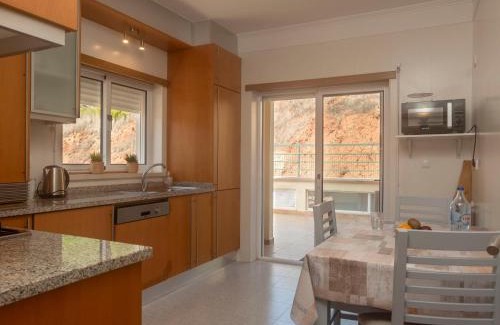 Sesimbra House | Holiday Home O segredo de Sesimbra by Interhome