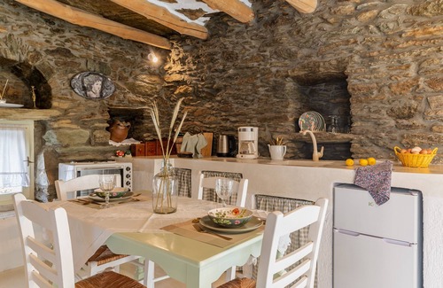 Andros Town House | Holiday Home 'Oak Farm Traditional Guesthouse' with Sea View, Private Terrace and Wi-Fi