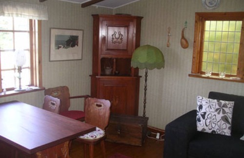 Sundsandvik House | Holiday home on the west coast not far from the beach