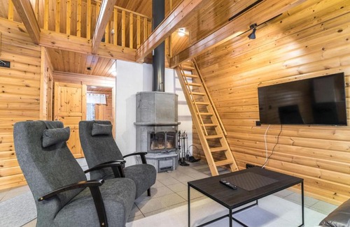 Sirkka House | Holiday Home Päärakka b- 2 skipasses included 2023-24 by Interhome