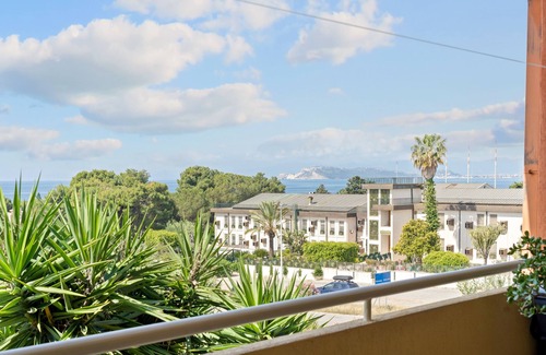 Su Forti House | Holiday Home "Panoramico sul Golfo di Cagliari" with Sea View, Garden & A/C