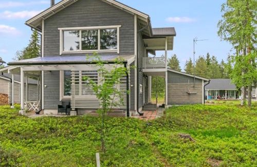 Paltamo House | Holiday Home Paltamon golfhovi b by Interhome