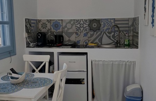 Grikos House | Holiday Home 'Pico Bello Patmos 24' with Mountain View, Wi-Fi and Air Conditioning