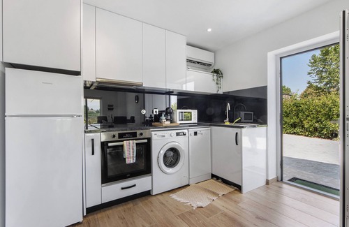 Gagos House | Holiday Home 'Refugio Das Vinhas' with Mountain View, Wi-Fi and Air Conditioning