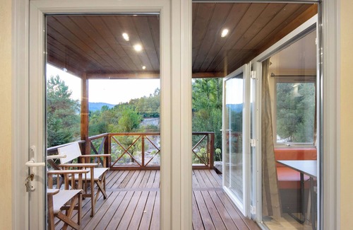 Marco de Canaveses Villa | Holiday Home 'Nature Stone and Villas - Casa 2' Mountain View, Shared Garden and Air Conditioning