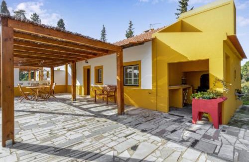 Sao Martinho House | Holiday Home Quinta de Santa Emilia 1 by Interhome